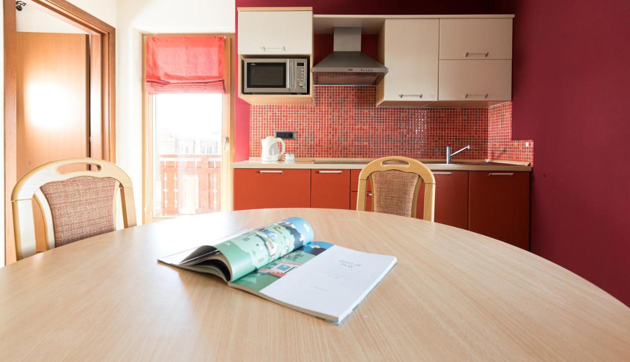 ליביניו Chalet Kiara - Appartamenti Abar מראה חיצוני תמונה