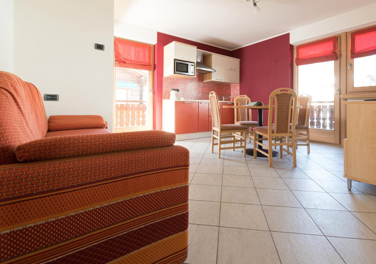 ליביניו Chalet Kiara - Appartamenti Abar מראה חיצוני תמונה