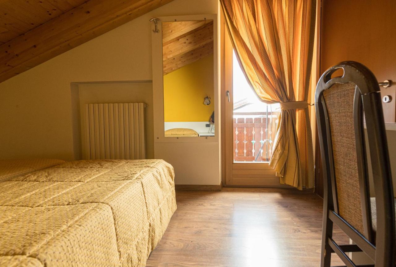 ליביניו Chalet Kiara - Appartamenti Abar מראה חיצוני תמונה