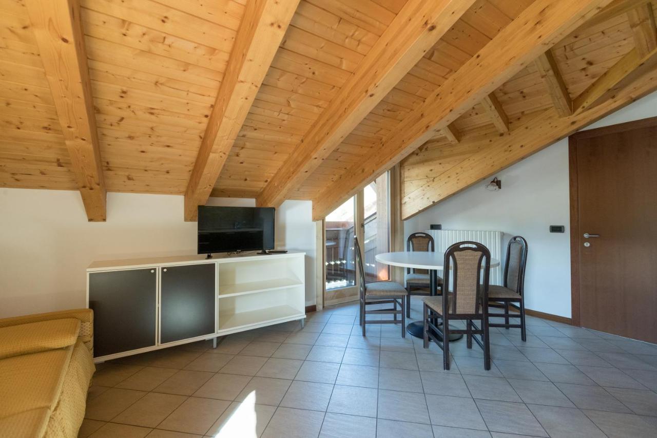 ליביניו Chalet Kiara - Appartamenti Abar מראה חיצוני תמונה
