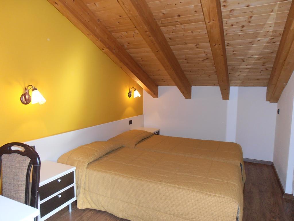 ליביניו Chalet Kiara - Appartamenti Abar חדר תמונה