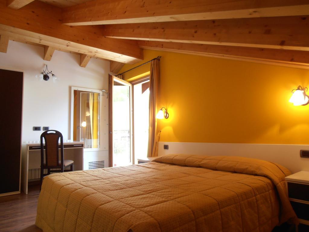 ליביניו Chalet Kiara - Appartamenti Abar חדר תמונה